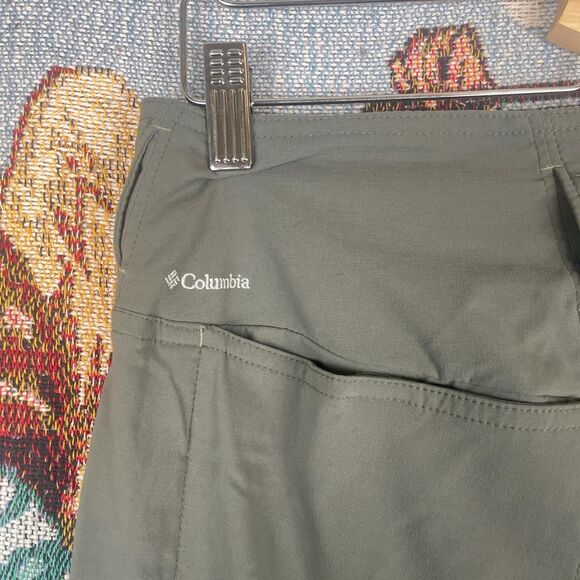 Columbia Omni-Shield pants woman’s convertible khaki hiking pants - Picture 5 of 6